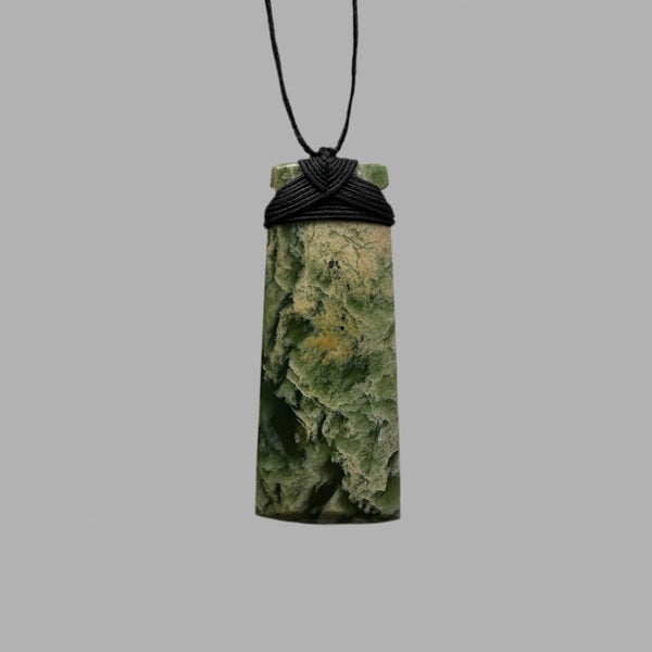 Te Wahi Pounamu Flower Jade Toki 75mm